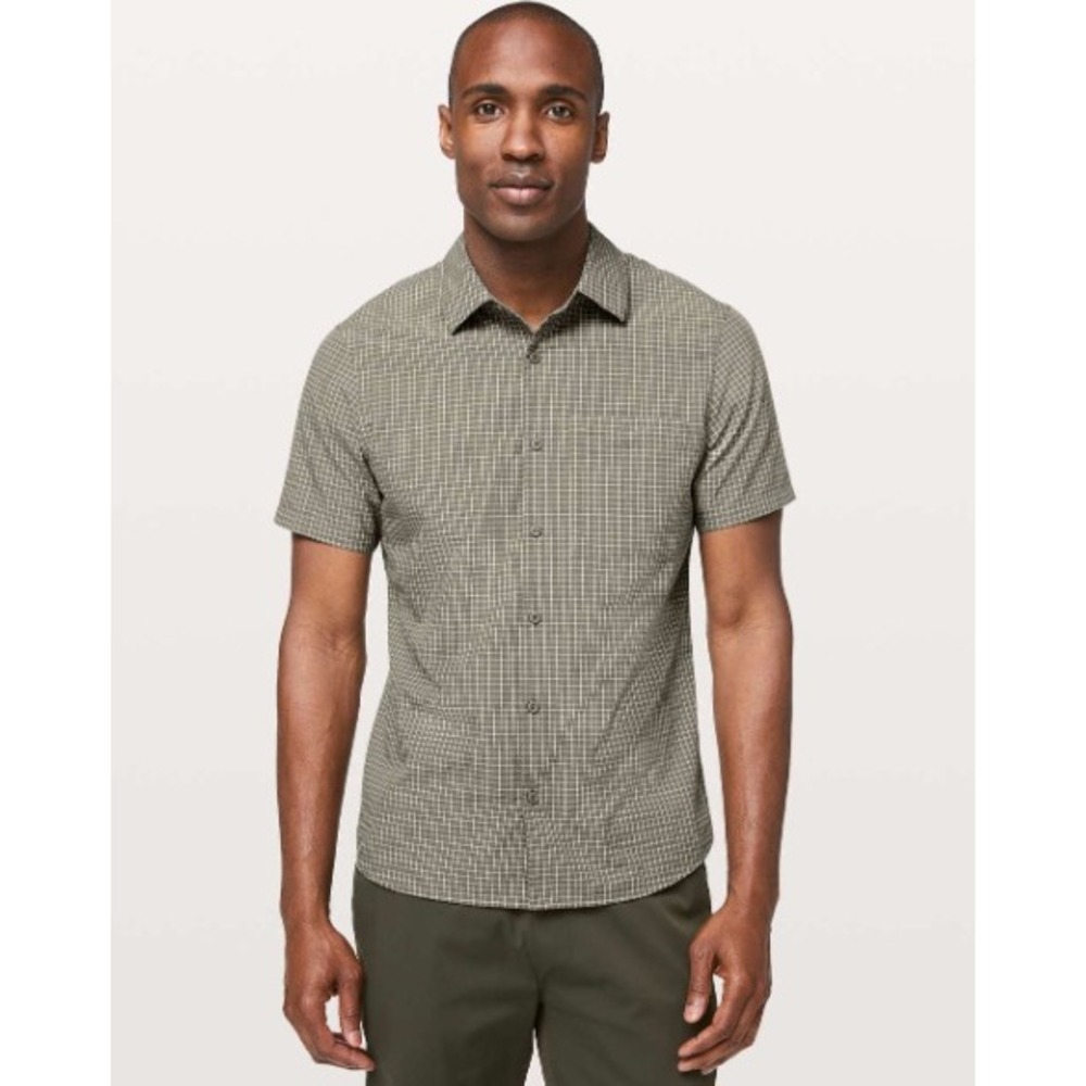Lululemon Grid Light SS Shirt Mens Medium Grey Sage Reflective Button Down New